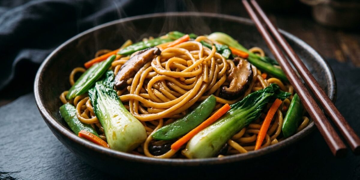 Lo Mein Recipe (15-Minute Dinner)