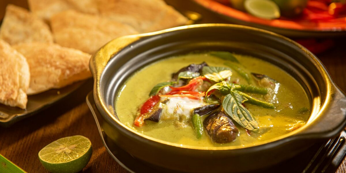 Cambodian Food: Essential Dishes and the Complete Guide to Khmer Cuisine