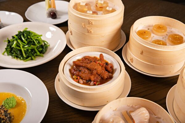 Cantonese Food: Essential Dishes and the Complete Guide to Cantonese Cuisine