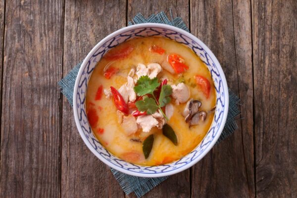 Ohn No Khao Swe Recipe (Myanmar Coconut Chicken Noodle Soup)
