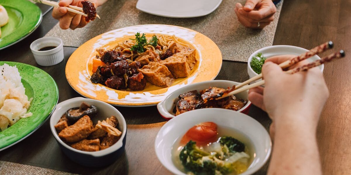 Okinawan Food: Essential Dishes and the Complete Guide to Okinawa Cuisine