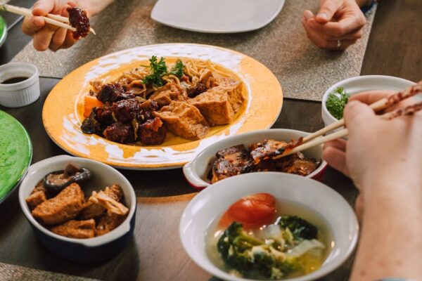 Okinawan Food: Essential Dishes and the Complete Guide to Okinawa Cuisine