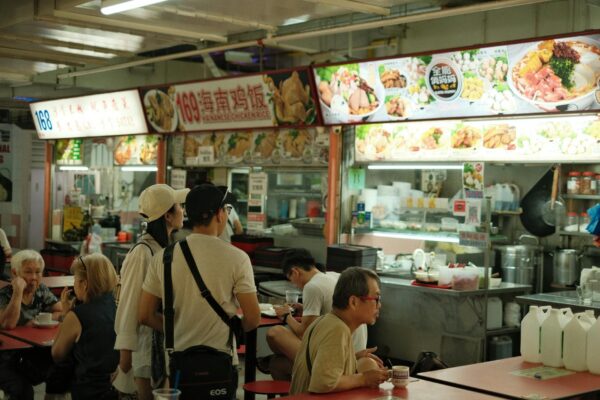 Singaporean Food: Essential Dishes and the Complete Guide to Singapore Cuisine