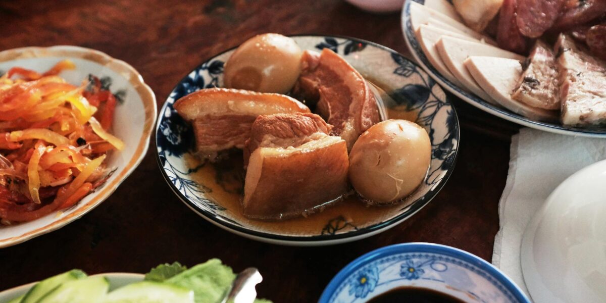Thit Kho Recipe (Vietnamese Caramel Pork Belly and Eggs)