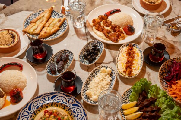 Turkish Food: Essential Dishes and the Complete Guide to Turkish Cuisine