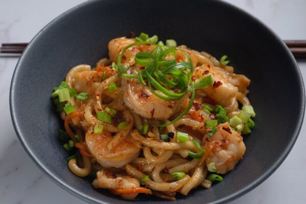 Crispy Chili Oil Noodles Recipe (Chinese La You Ban Mian)