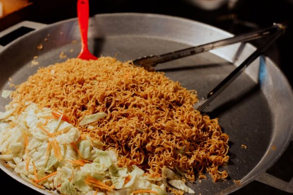 Hokkien Mee Recipe (Authentic KL-Style Malaysian Fried Noodles)