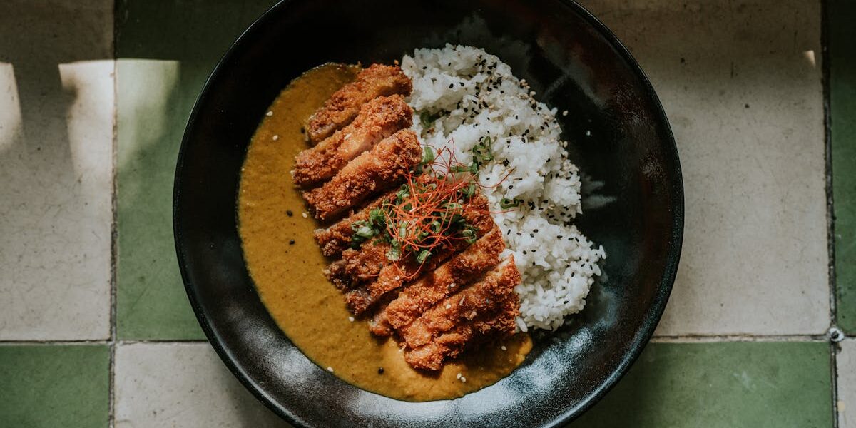 Katsu Curry Recipe (Crispy Japanese Chicken Cutlet with Curry Rice)
